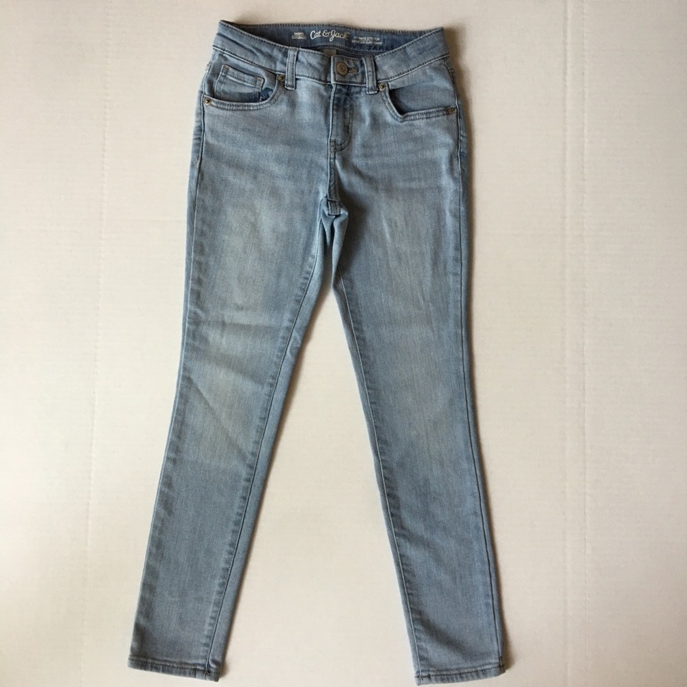 Girls' Mid-Rise Jeans - Cat & Jack Light Wash - Size 10